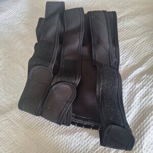 back brace black